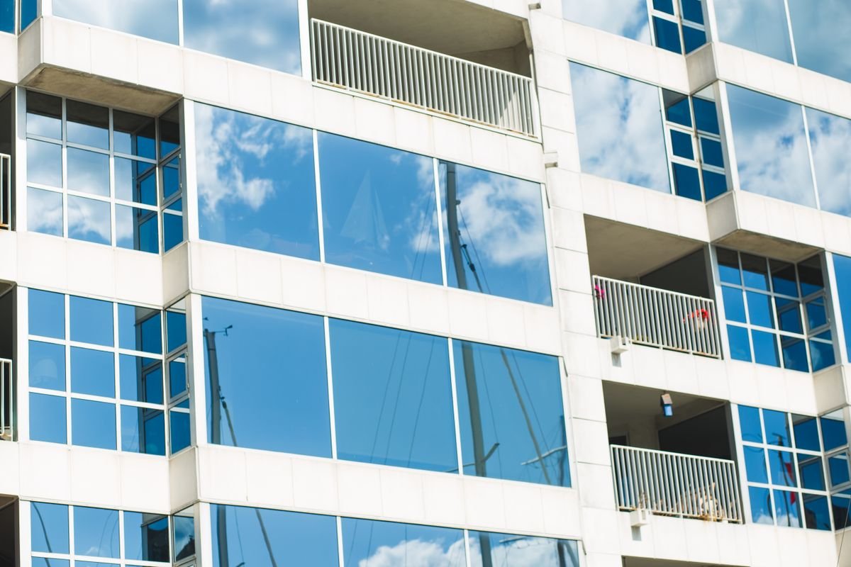Vitrerie complète d'un immeuble de bureaux — Mérignac